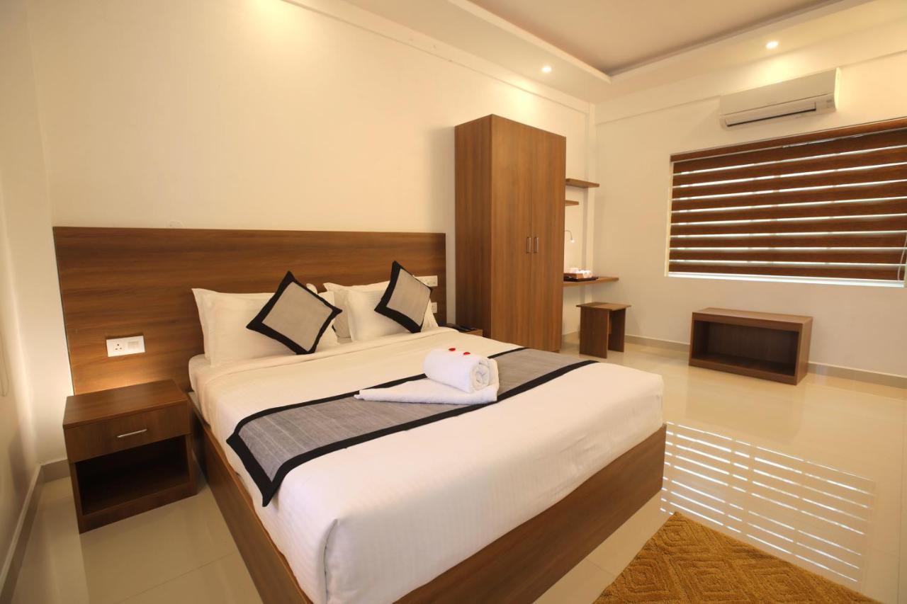 The Patio Thekkady Exterior foto