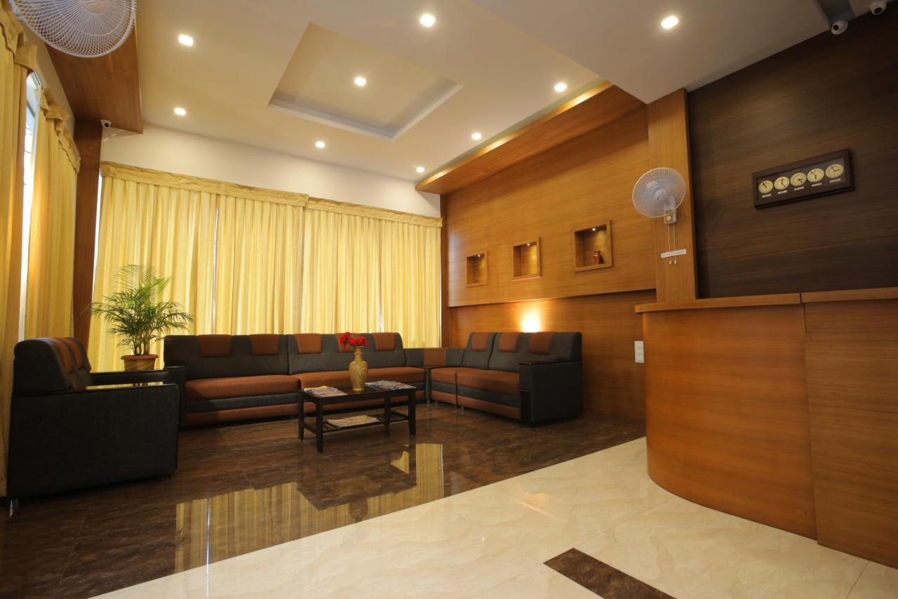 The Patio Thekkady Exterior foto